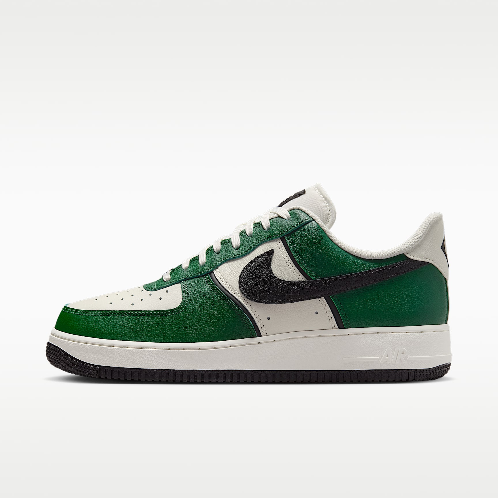 ナイキ NIKE エアフォース1 07 LV8 スニーカー Nike Air Force 1 '07 LV8 Men's Shoes. Nike ID
